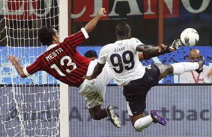 Milan u obranu naslova krenuo spašenim bodom protiv Lazija