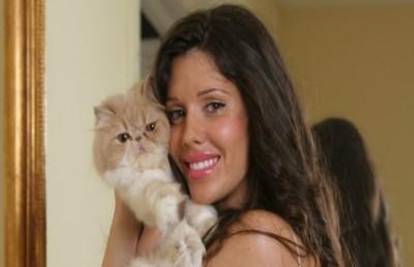 Obožava ju i sin: Sunčici Lalić je ostala stara mačka Princeza