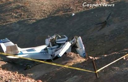 Maleni avion pao pri slijetanju, poginuo pilot i dvoje putnika
