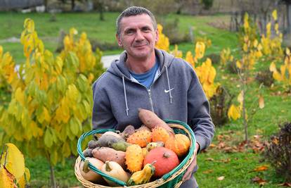 Odustali od pšenice i kukuruza pa uzgajaju 'penis papričice'...