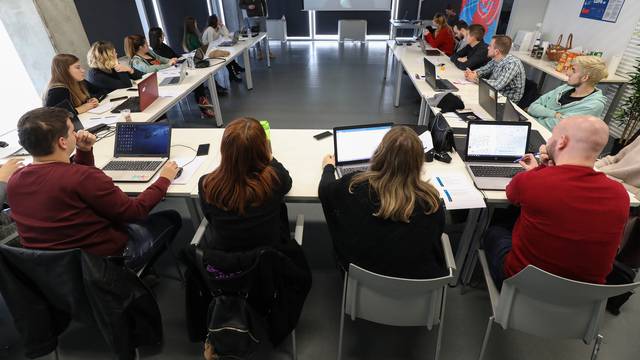 Prijavi se za 8. generaciju Styria: SCOOL akademije
