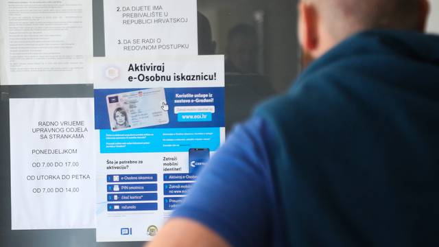 U Policijskoj postaji Velika Gorica predstavljen je projekt digitalne osobne iskaznice