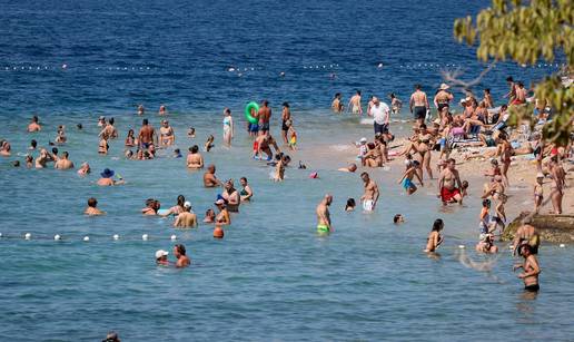 FOTO Krcate plaže diljem obale