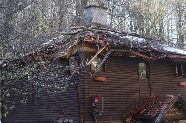 24sata Zagreb: U nevremenu oštećeno izletište Kraljičin zdenac