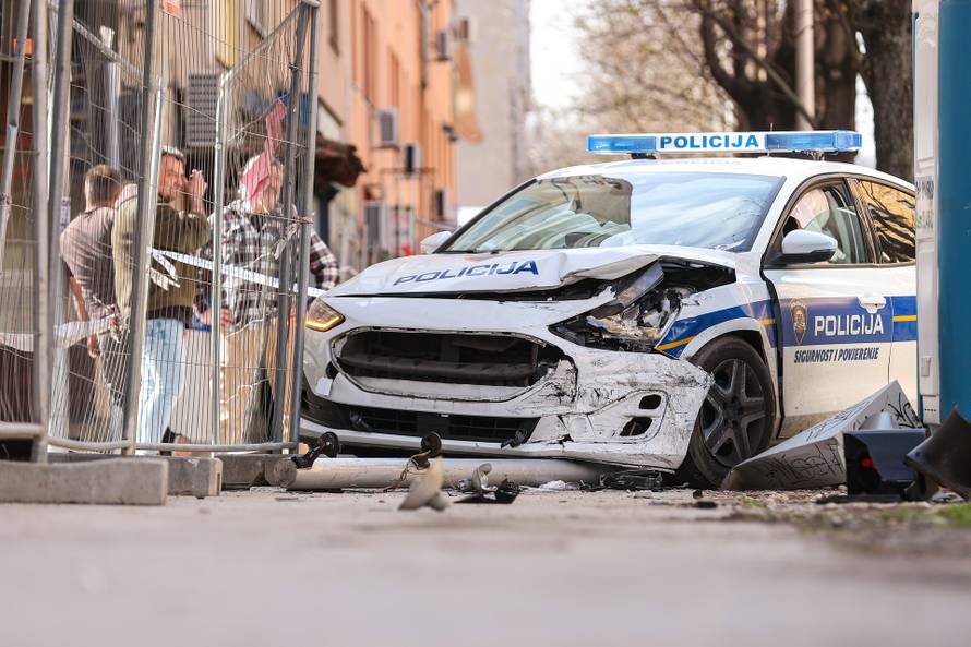 Zagreb: Na križanju Ilice i Ulice Ivana Cankara sudarili su se osobno i policijsko vozilo
