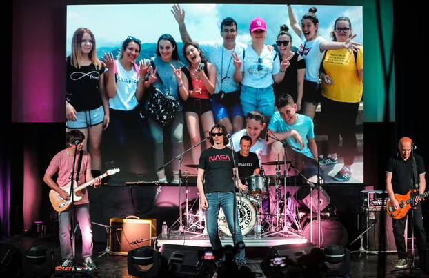Grad Zagreb za maturante organizirao online koncert grupe Psihomodo Pop