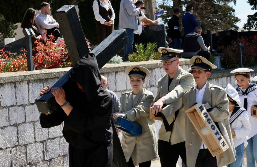 Katuni : Tradicionalni 25. Hrvatski festival žudija