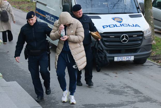 Osijek: Privođenje osumnjičenih za krijumčarenje i preprodaju tone marihuane