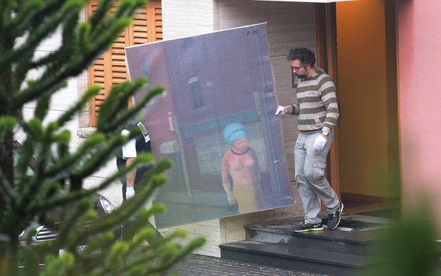 ARHIVA - 2013. Zagreb: Policija iznosi umjetnine iz vile Nadana Vidoševi?a