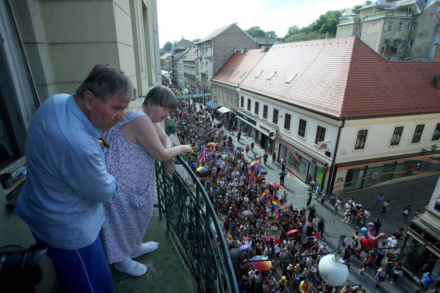 Nekoliko tisuća ljudi u Povorci ponosa: Želimo ljubav i slobodu