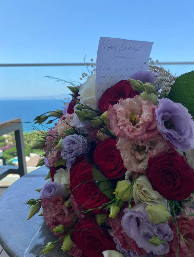 FOTO Bivši dinamovac rastao se s Hrvaticom, sad ljubi 12 godina mlađu Turkinju: 'Moja ljubav'