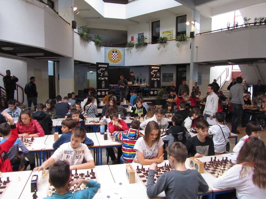 Mali šahovski majstori pokazali umijeće na turniru u Dugavama