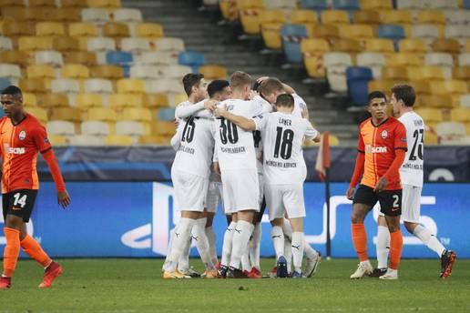 Šahtarstrofa u Kijevu! Gladbach utrpao šest, Plea zabio hat-trick