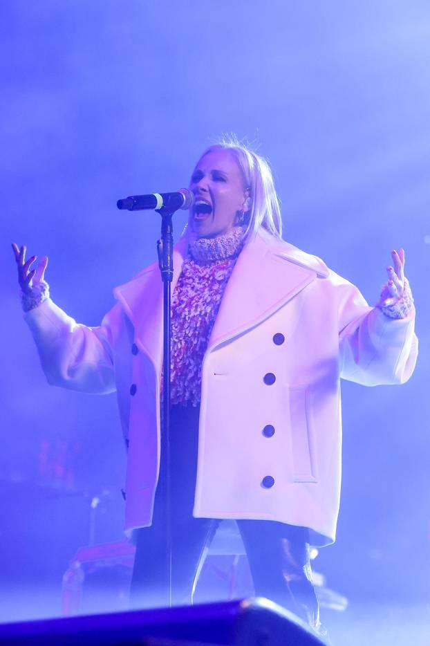 Jelena Rozga u Sarajevu održala Novogodišnji koncert