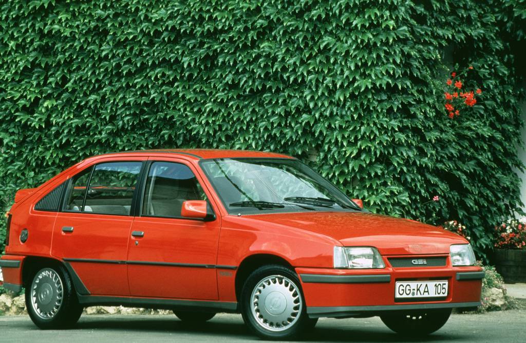 Opel Kadett GSi: Legenda koja je "potukla" i moćni Golf GTI