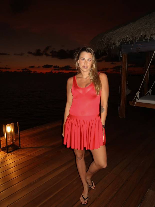 FOTO Najzgodnija tenisačica istaknula obline u uskoj majici