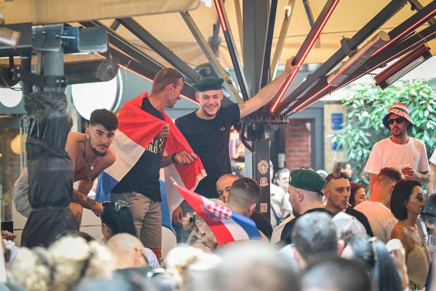 Zagreb: Atmosfera u centru grada uoči sutrašnjeg koncerta Marka Perkovića Thompsona