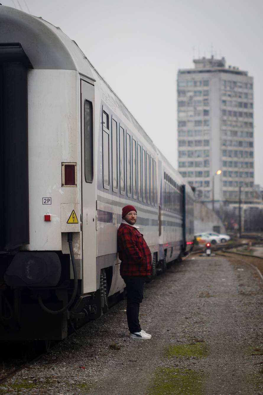 Fenksta o Dori: 'Nema smisla tražiti eurovizijsku formulu'