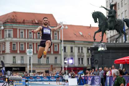 FOTO Ovo ima samo u Zagrebu! Pogledajte spektakularne kadrove s Trga bana Jelačića