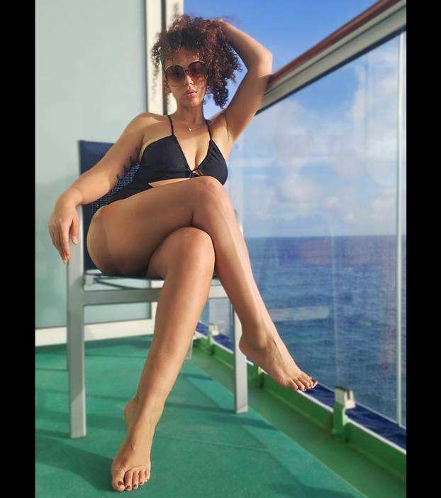 FOTO Ona je 'Bomba', doslovno. Nekad je najavljivala borbe pa promijenila posao. I voli kečera