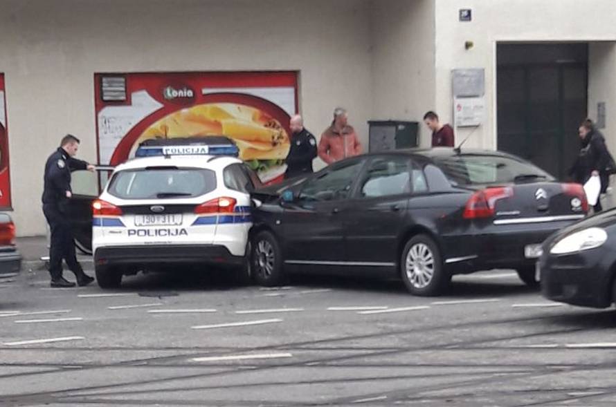 Krš i lom u središtu Zagreba: Sudarili se s policijskim autom
