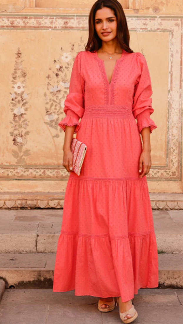 15 najboljih svečanih haljina za žene u 50-ima, 60-ima i 70-ima