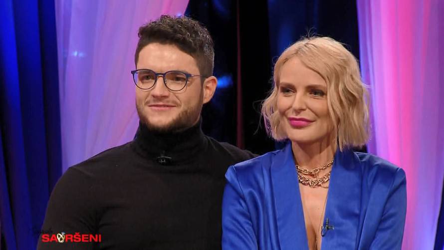 Nosi li ona hlače? Stankica iz 'Savršenog' u hrabroj proljetnoj kombinaciji prošetala gradom...