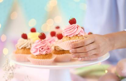 Cupcake: Jedete li ih pogrešno? Neki tvrde da postoji bolji način