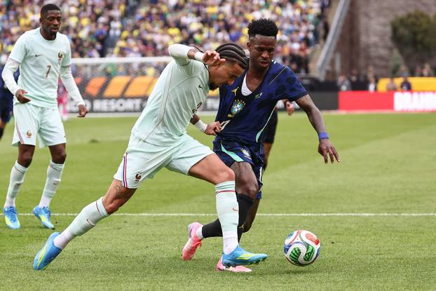 Soccer: International Mens Friendly-Brazil at France