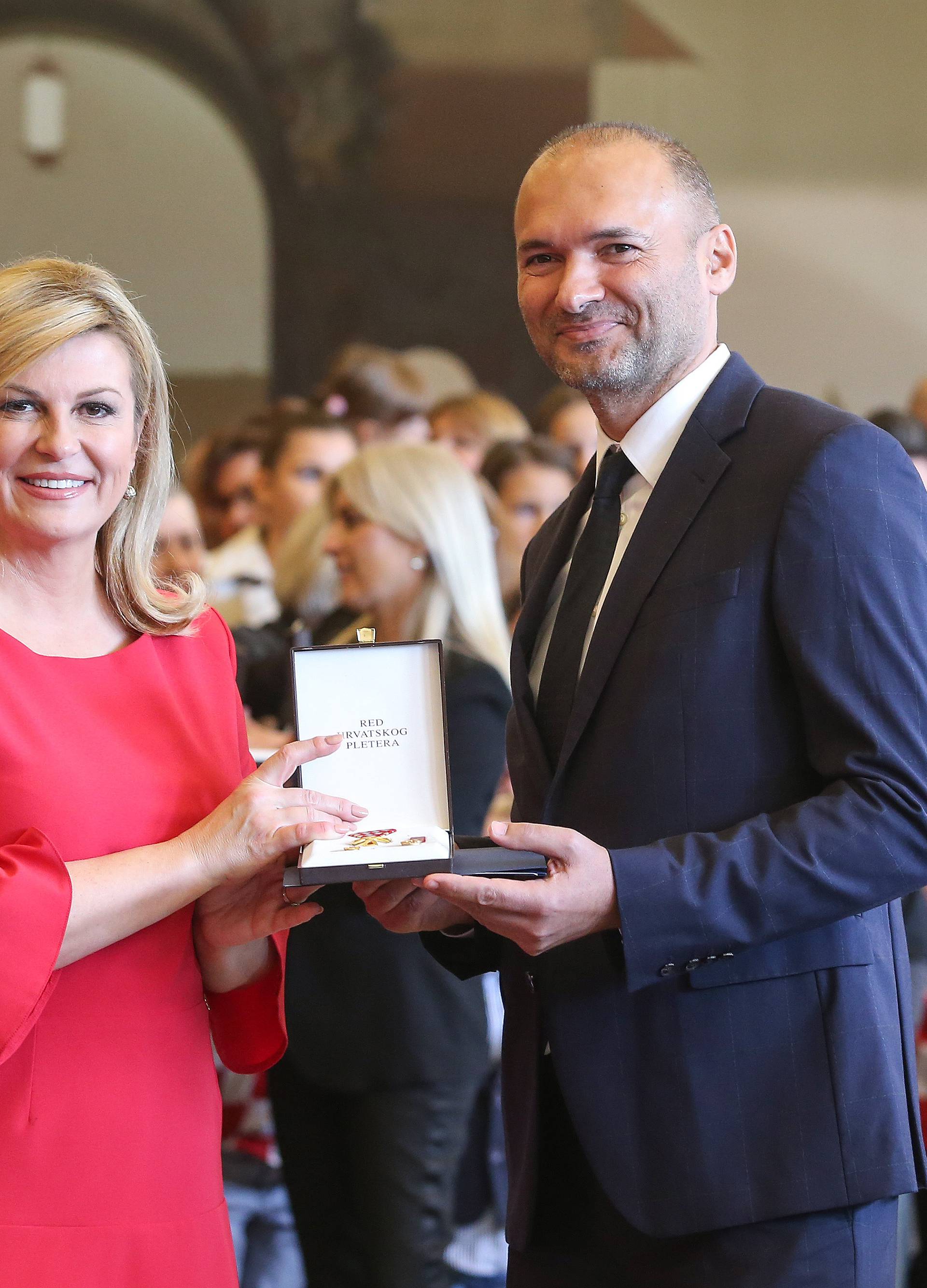 Kolinda je odlikovala Vatrene: Svijet je vidio tko su Hrvati...