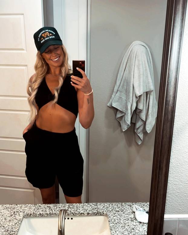 FOTO Ona je 'žena s farme', a jednim potezom osigurala si je milijune. E da, fotić ju obožava