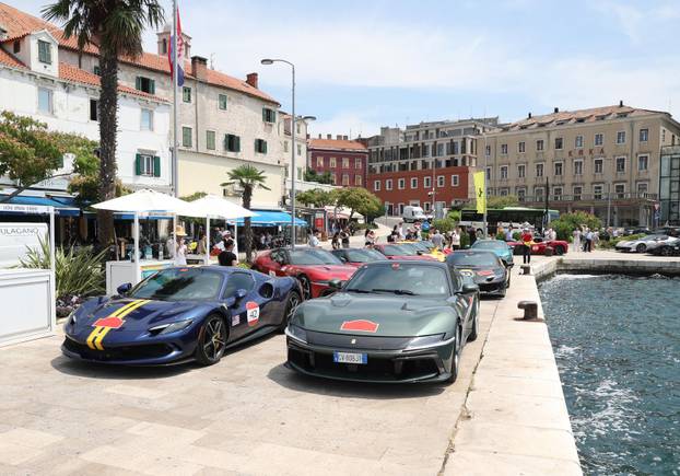 Šibenik: Turneja Ferrari Cavalcade 2026. s više od 120 Ferrarija na šibenskoj rivi