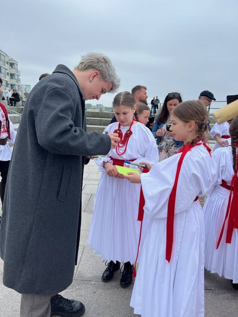 VIDEO Baby Lasagna se družio s Hrvatima, oni nam kažu: 'Dobio je dar, jedva smo ga dočekali...'