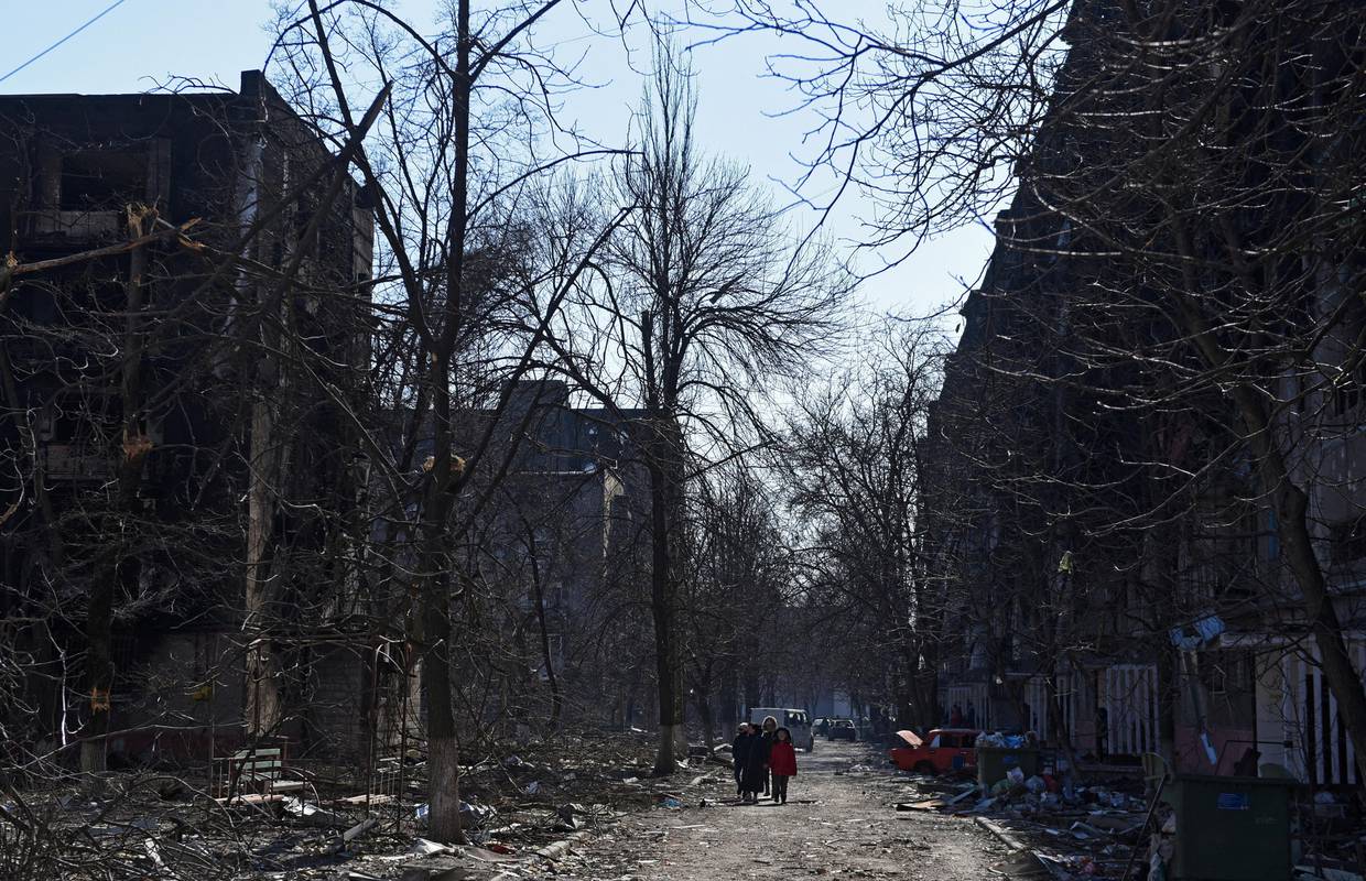 Siročad blokirana u sanatoriju u Mariupolju: 'U opasnosti su'