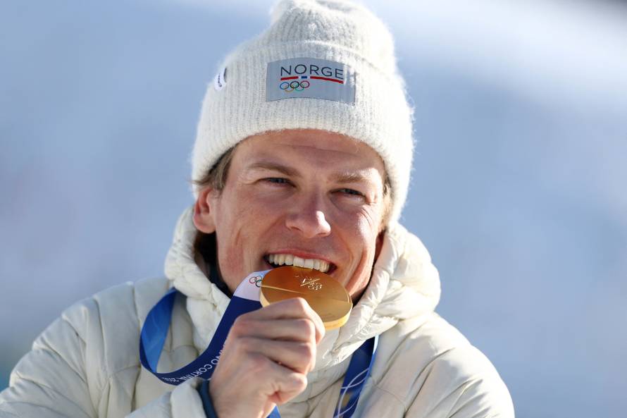 Cross-Country Skiing - Men's 10km + 10km Skiathlon Victory Ceremony