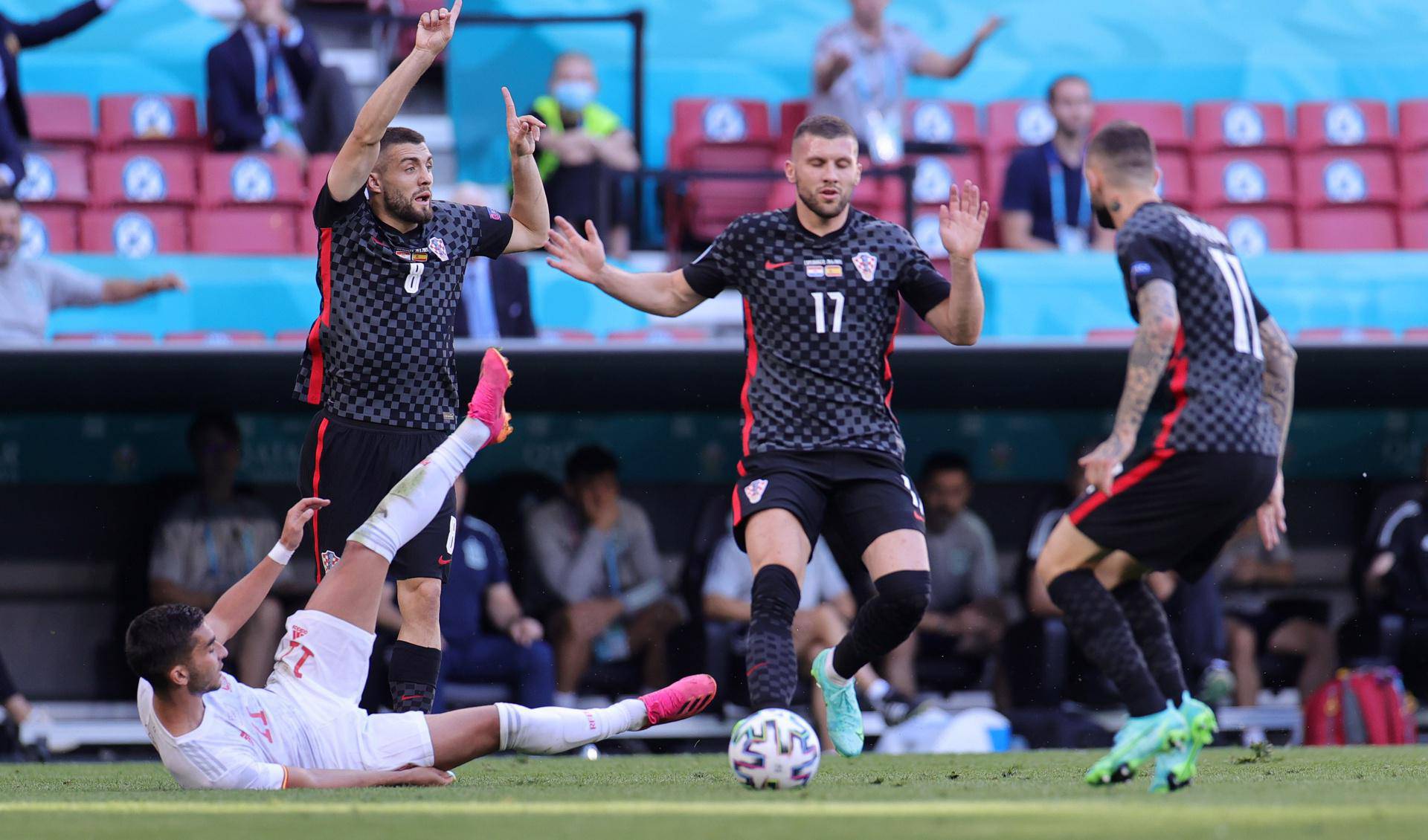 Euro 2020 - Round of 16 - Croatia v Spain