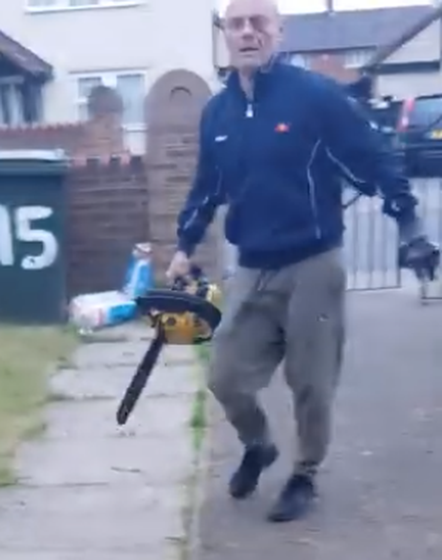 Krenuo na susjede motorkom! 'Terorizira nas pune 2 godine'