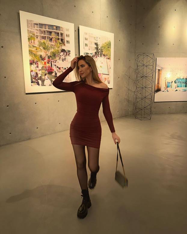 FOTO Valentina Miletić otkrila dekolte koji je mamio poglede