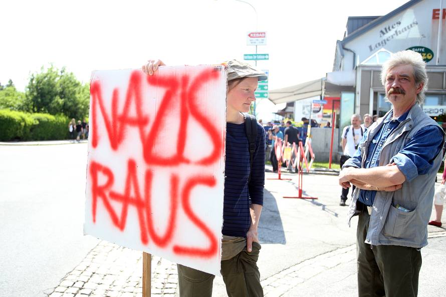 Jandrokovića izviždali: Ovdje smo da odamo počast žrtvama