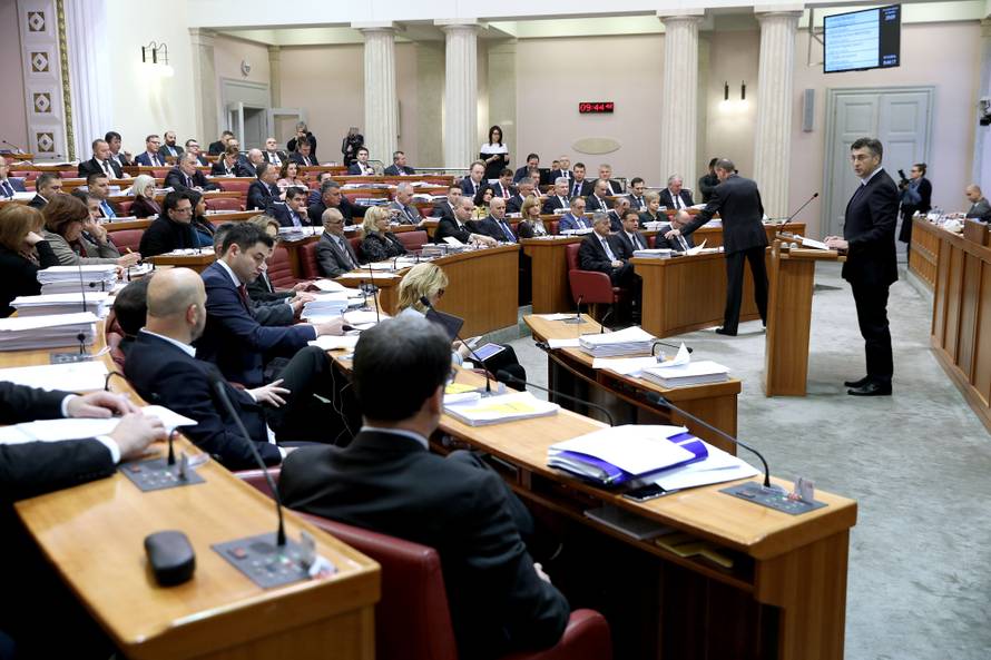 'Treba vam skinuti imunitet i poslati vas svih na Goli otok'