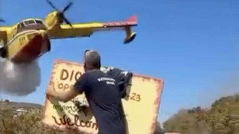 VIDEO Pogledajte kanader u akciji kod Hvara: U požaru je izgorjelo 70 hektara šume