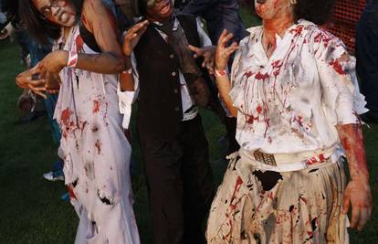 Stotine zombija otplesalo Thriller u čast M. Jacksona
