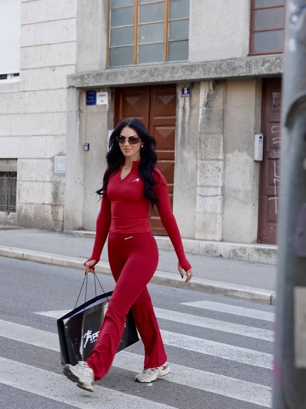 FOTO Vatrena crnka Anamaria zapalila mreže: Pogledajte njezinu besprijekornu figuru