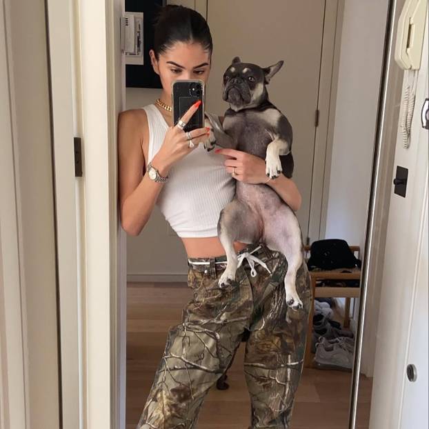 FOTO Ovo je ljepotica zbog koje su zaratili Beckhamovi sinovi...