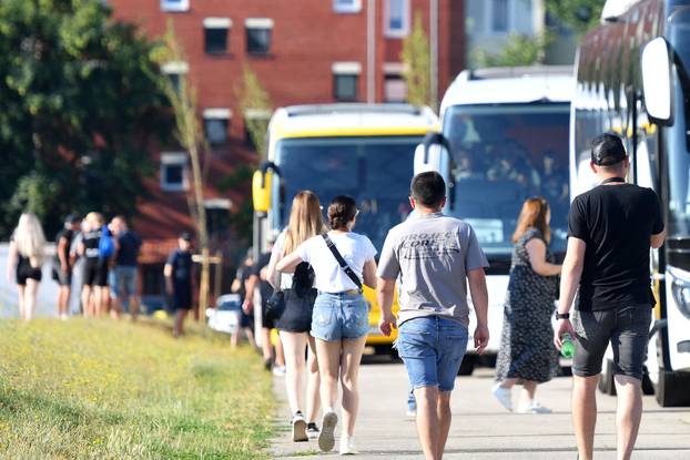 Čakovec: Polazak prvih autobusa na koncert Marka Perkovića Thompsona