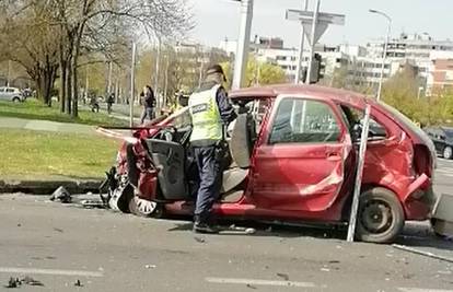 Nesreća u Zagrebu: Ozlijeđeno troje ljudi, prevezli ih u bolnice