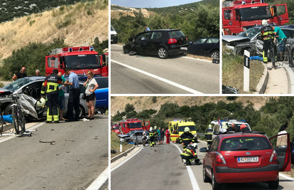 Lančani sudar u blizini Tisnog: Ljudi ostali zarobljeni u autu...