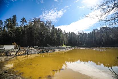 FOTO Ovako izgleda jezero kod dvorca Trakošćan: Obilna kiša ga napunila pa su stali radovi