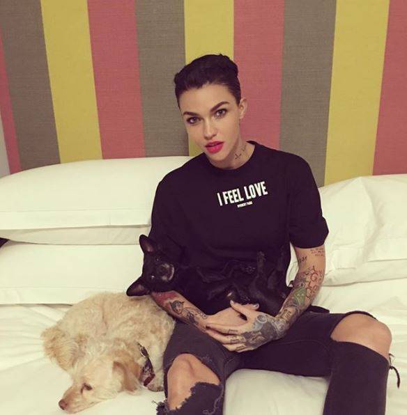 Ruby Rose: Moj perverzni pas mi krade gaćice i odnosi u vrt