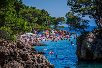 FOTO Brela: Plaža Punta Rata jedan je od simbola Hrvatske